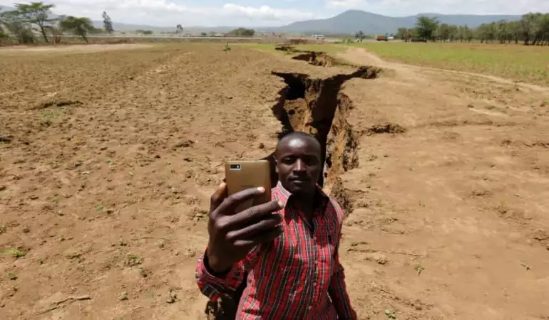 Earth's sixth ocean is forming: Africa splits in two